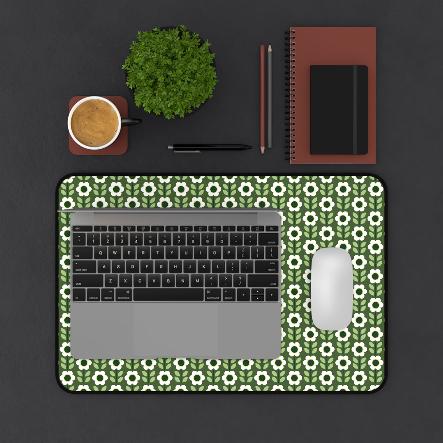 Desk Mat - Daisy Maze