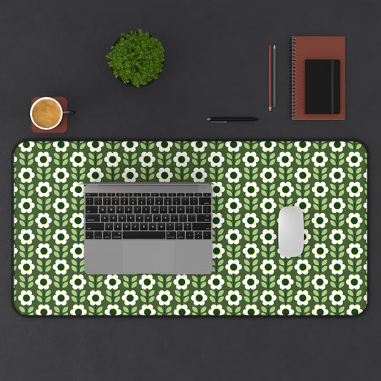 Desk Mat - Daisy Maze